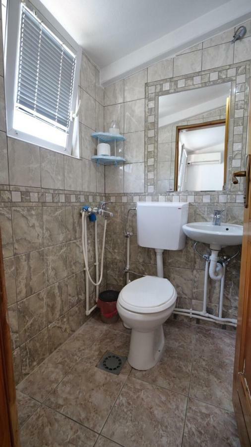 Familien Apartment Zeno Ulcinj Eksteriør bilde